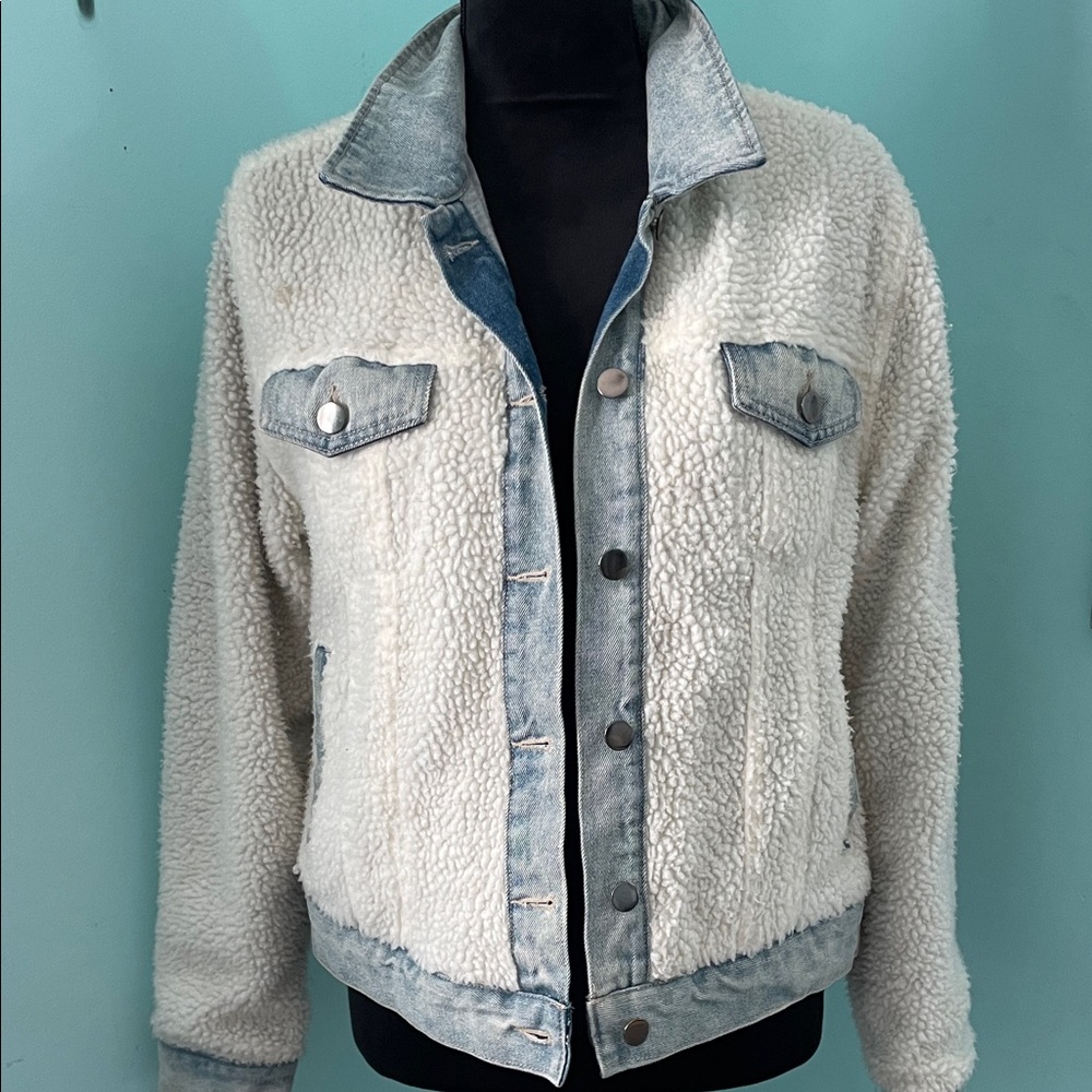 Wild Fable White and Blue Teddy Jacket - Picture 1 of 1
